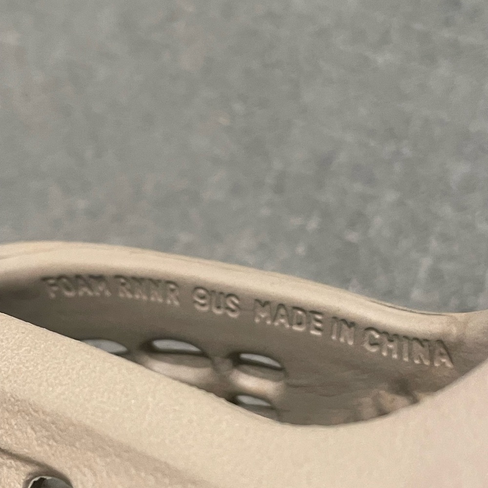 Yeezy Foam Runner “Stone Sage” Size 9 Men’s - Picture 8 of 8
